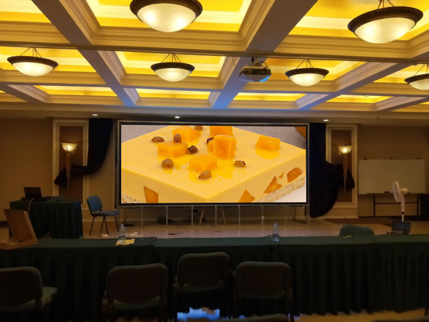 酒店室內(nèi)LED<a href=http://www.4000520856.com/quancai/ target=_blank class=infotextkey>全彩顯示屏</a>