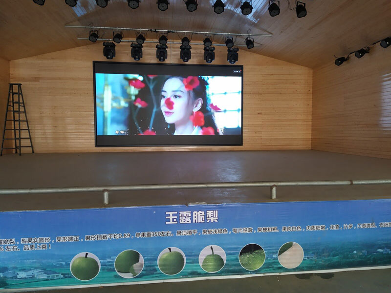 室內(nèi)<a href=http://www.4000520856.com/xiaojianju/ target=_blank class=infotextkey>小間距</a><a href=http://www.4000520856.com target=_blank class=infotextkey>led電子屏</a>