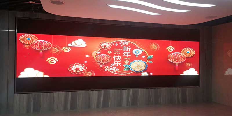 室內(nèi)超長<a href=http://www.4000520856.com target=_blank class=infotextkey>led電子屏</a>